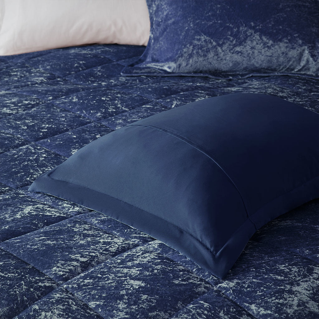 Velvet Comforter Set