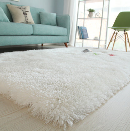 Long Pile Hand Tufted Shag Area Rug in Snow White