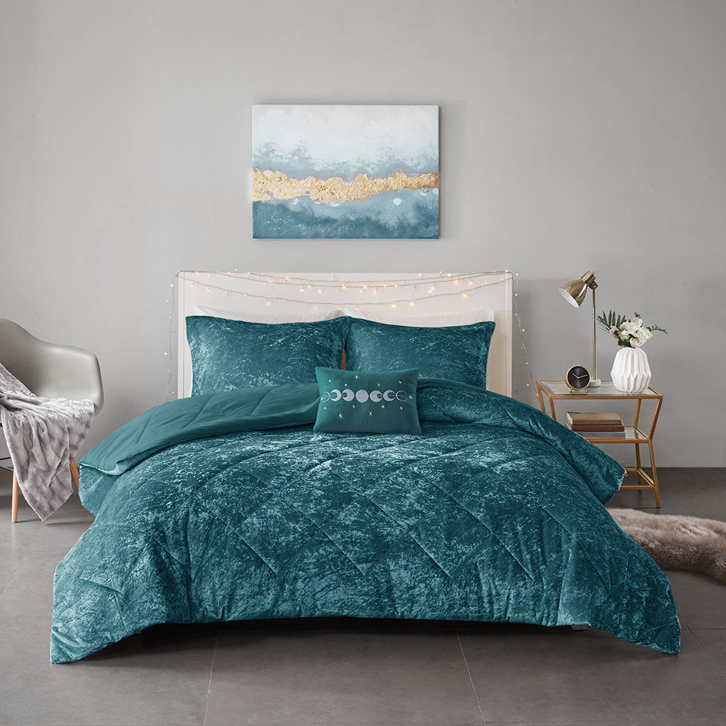 Velvet Comforter Set